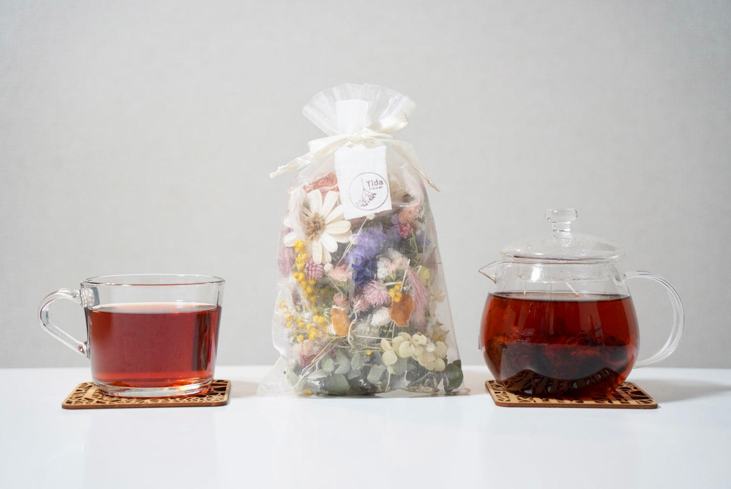 <TOKYO FANTASTIC × chittö >ドライフラワーポプリ+選べるJAPANESE TEA 1 種(ティーバッグ10個入)&シュナウザーグッズ追加可 ギフトセット